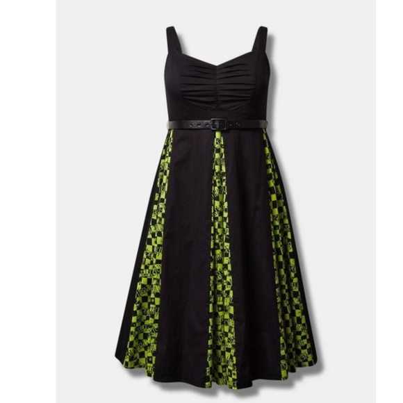 TORRID NWT Warner Bros Beetlejuice Mini Sweetheart Godet Skater Dress Halloween - Picture 2 of 5